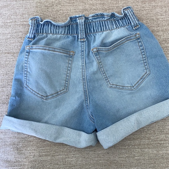 Jordache paper bag style cuffed jean shorts Size 8 - Picture 4 of 8